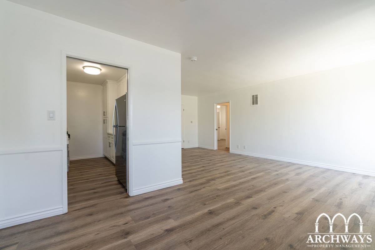 Apartment for rent at 1115 Glenville Dr, Los Angeles, CA 90035