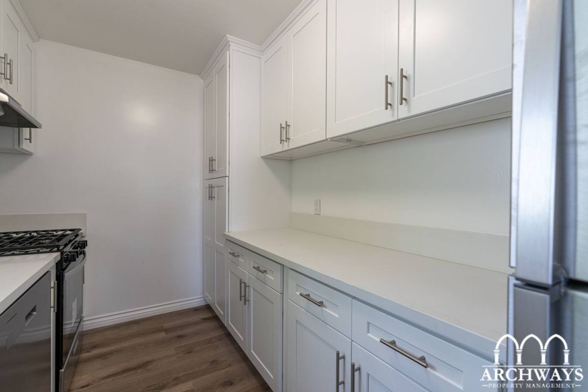 Apartment for rent at 1115 Glenville Dr, Los Angeles, CA 90035