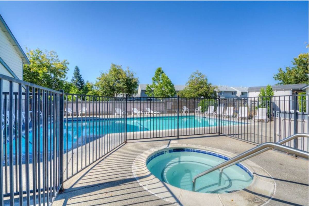 Townhouse for rent at 1749 Eaton Rd, Chico, CA 95973