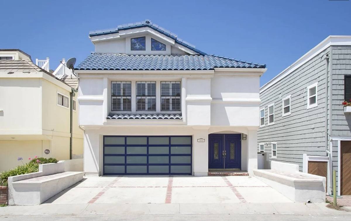 House for rent at 4025 Ocean Dr, Oxnard, CA 93035