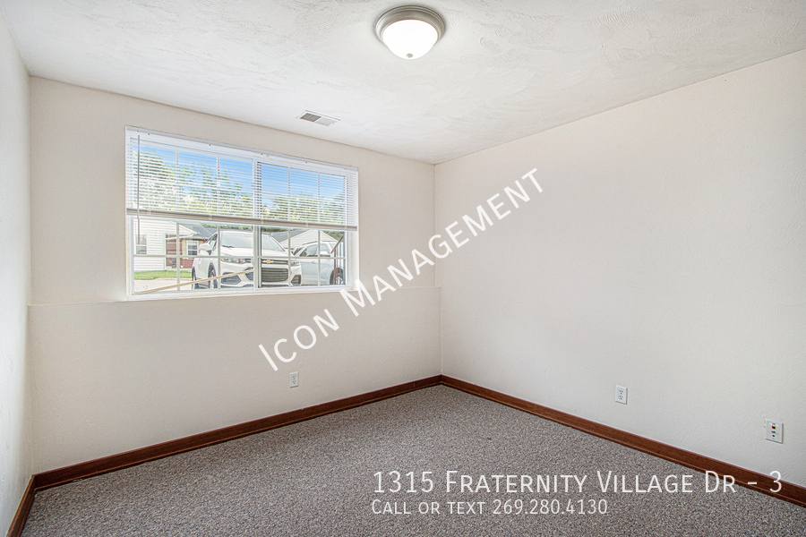 Townhouse for rent at 1315 Fraternity Village Dr #3, Kalamazoo, MI 49006