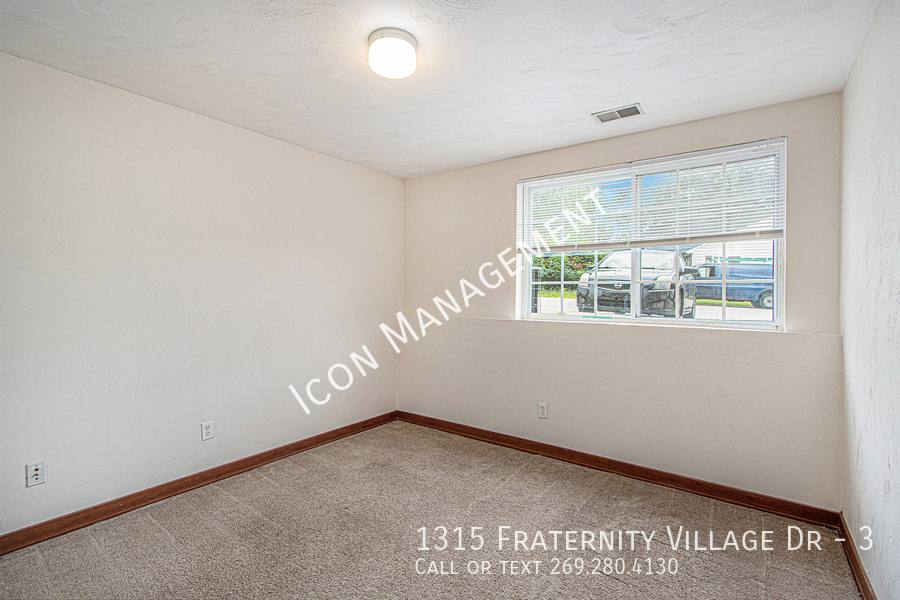 Townhouse for rent at 1315 Fraternity Village Dr #3, Kalamazoo, MI 49006