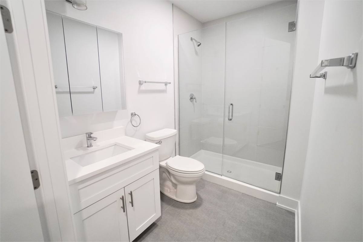 Apartment for rent at 1317 W Loyola Ave, Chicago, IL 60626