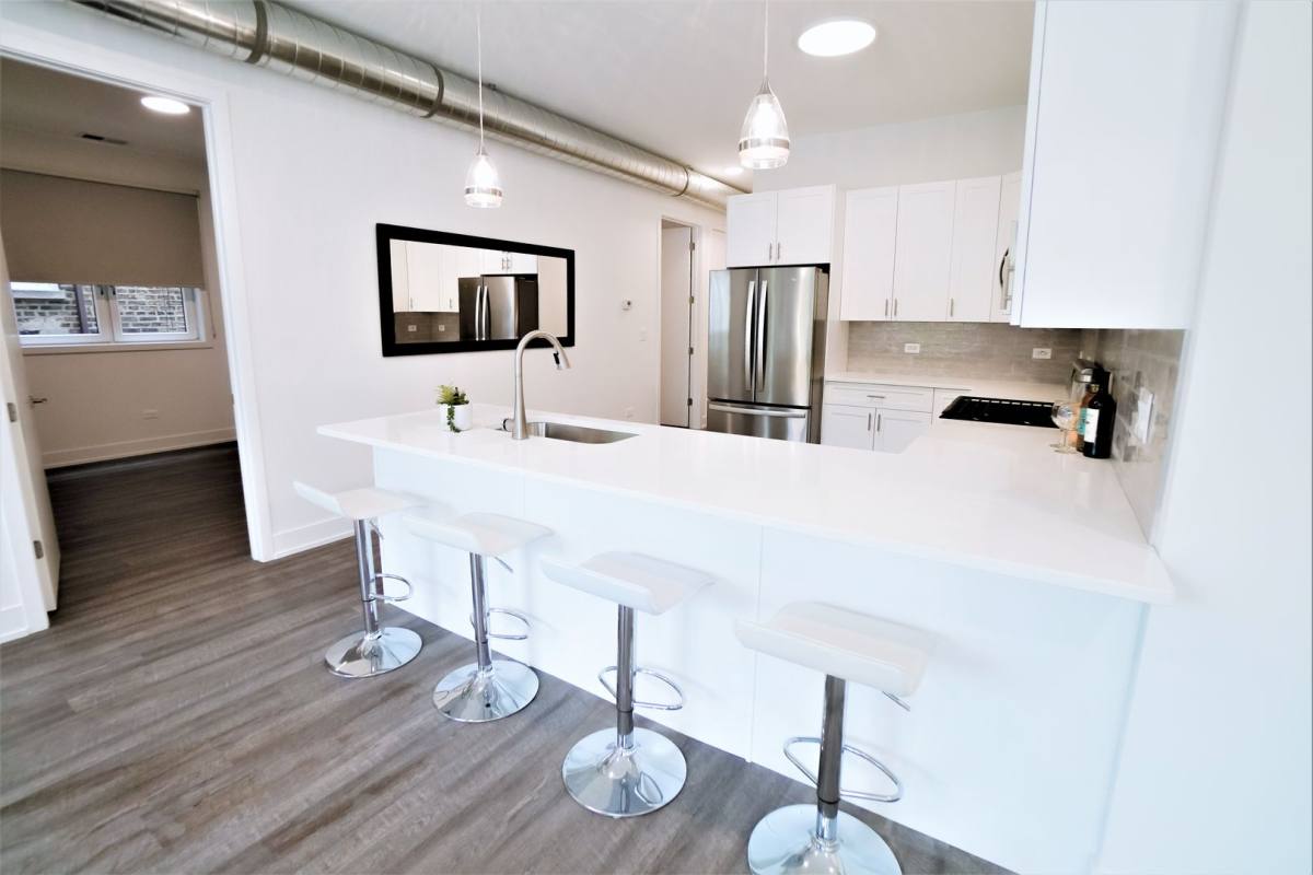 Apartment for rent at 1317 W Loyola Ave, Chicago, IL 60626