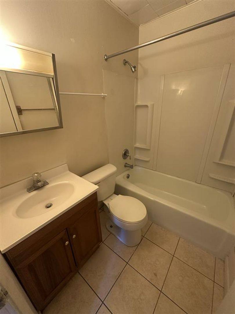 Apartment for rent at 200 Commercial St, White Heath, IL 61884