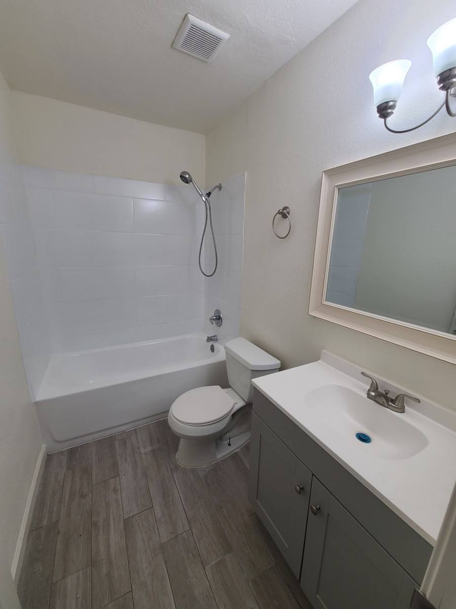 Apartment for rent at 11350 W Tennessee Ave, Youngtown, AZ 85363