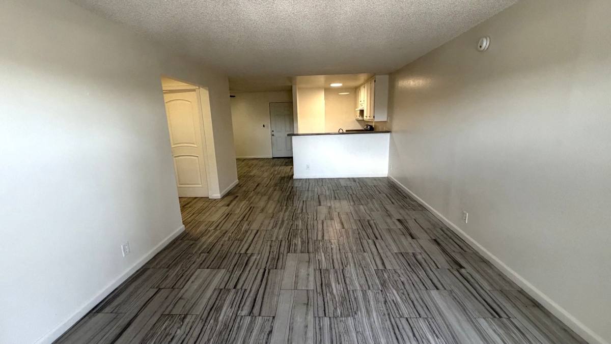 Apartment for rent at 6726 Woodley Ave, Van Nuys, CA 91406