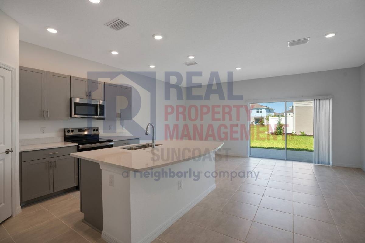 Townhouse for rent at 8709 Winter Breeze Way, Sarasota, FL 34241