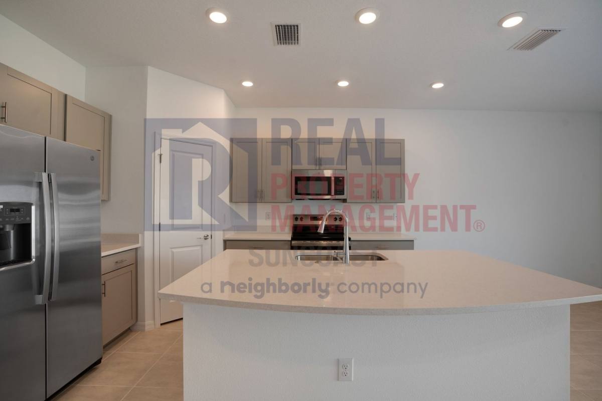 Townhouse for rent at 8709 Winter Breeze Way, Sarasota, FL 34241