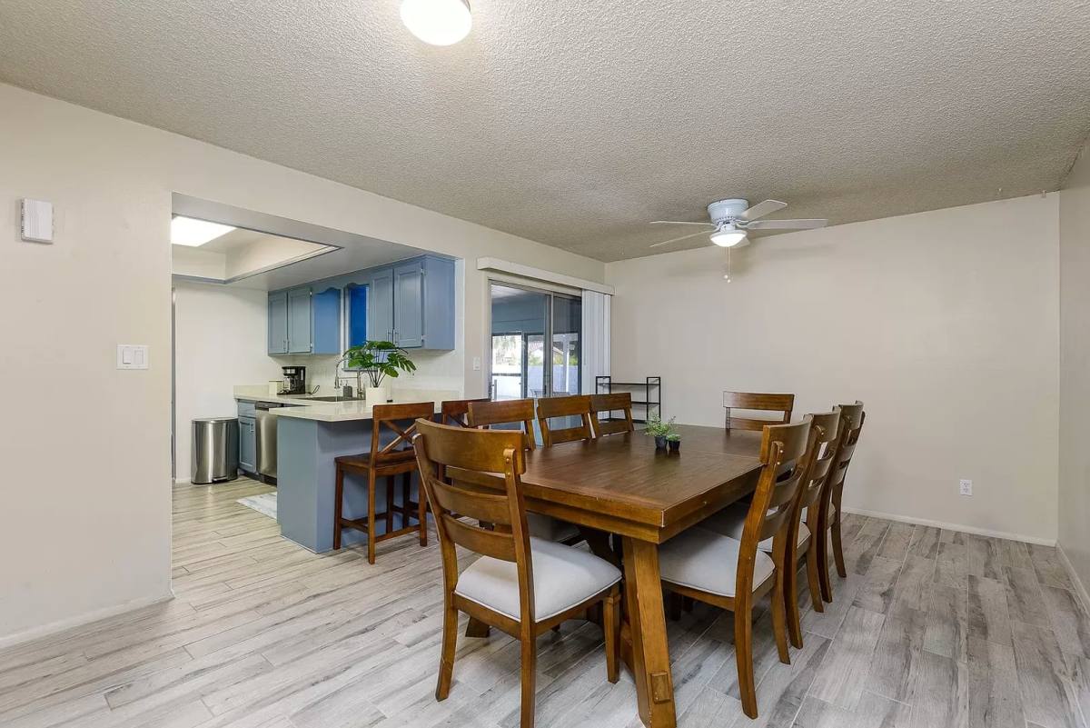 House for rent at 635 E Manhatton Dr, Tempe, AZ 85282