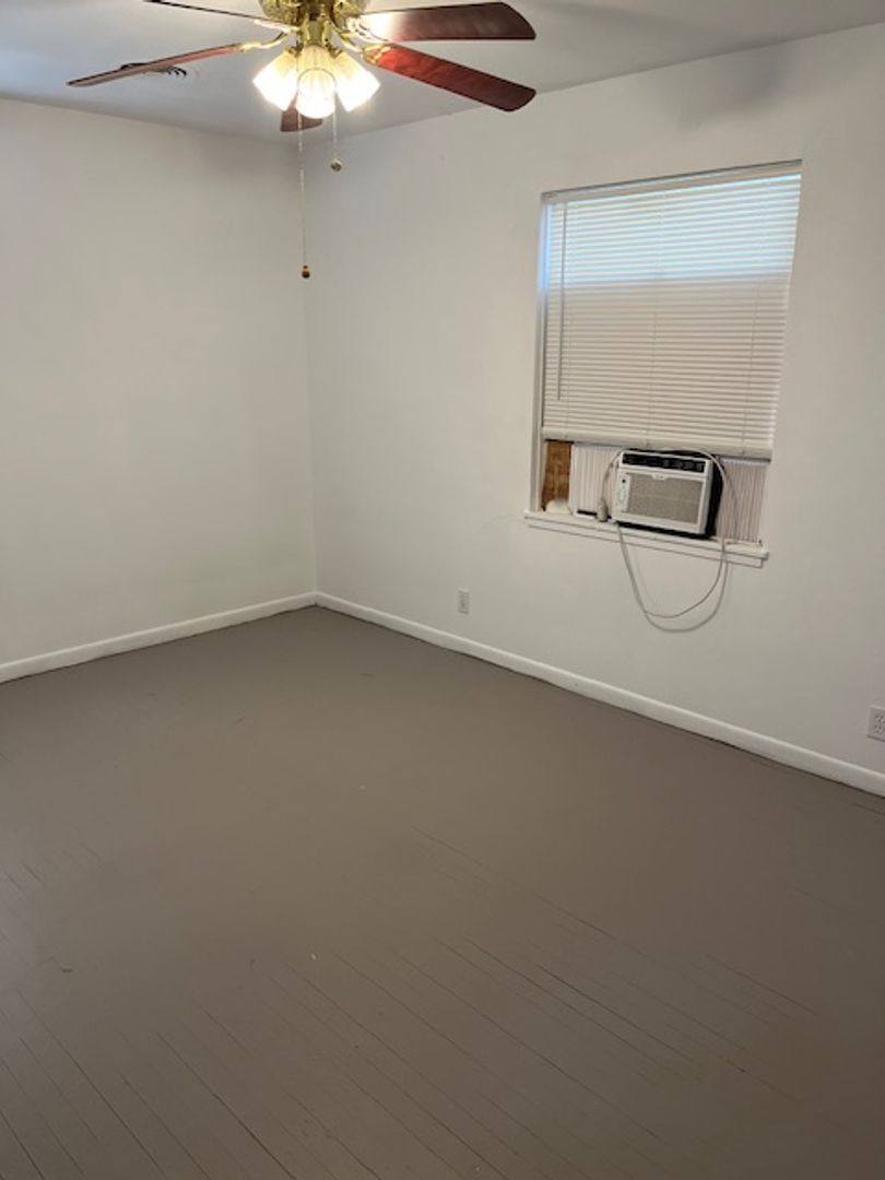 House for rent at 208 E Voelter Ave, Killeen, TX 76541