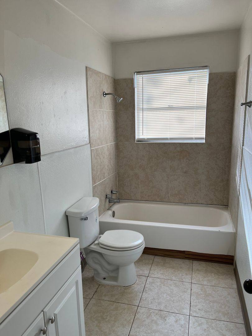 House for rent at 208 E Voelter Ave, Killeen, TX 76541