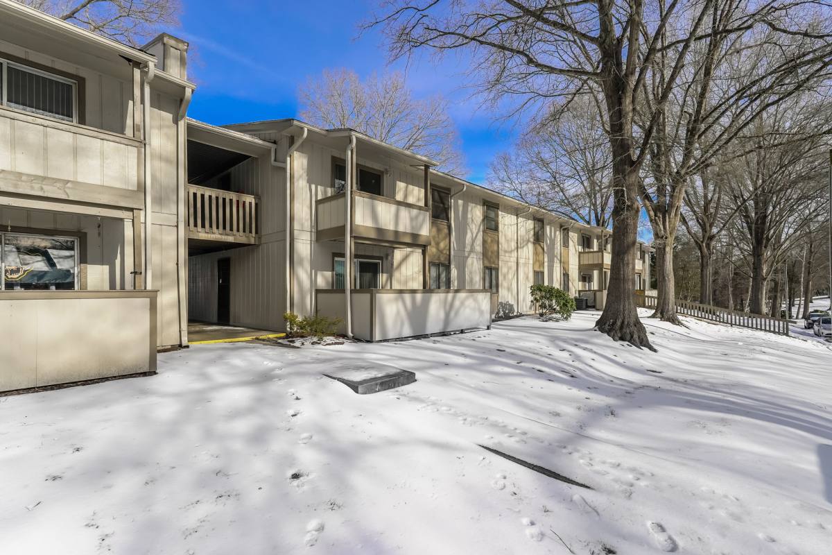 Apartment for rent at 2205 Sunderland Rd, Winston Salem, NC 27103
