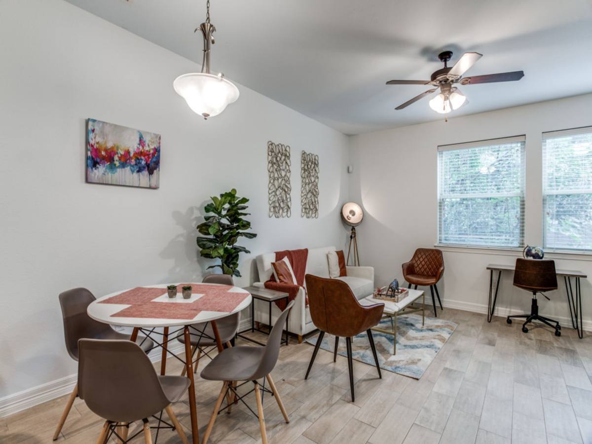 Townhouse for rent at 501 W 30th St, Austin, TX 78705