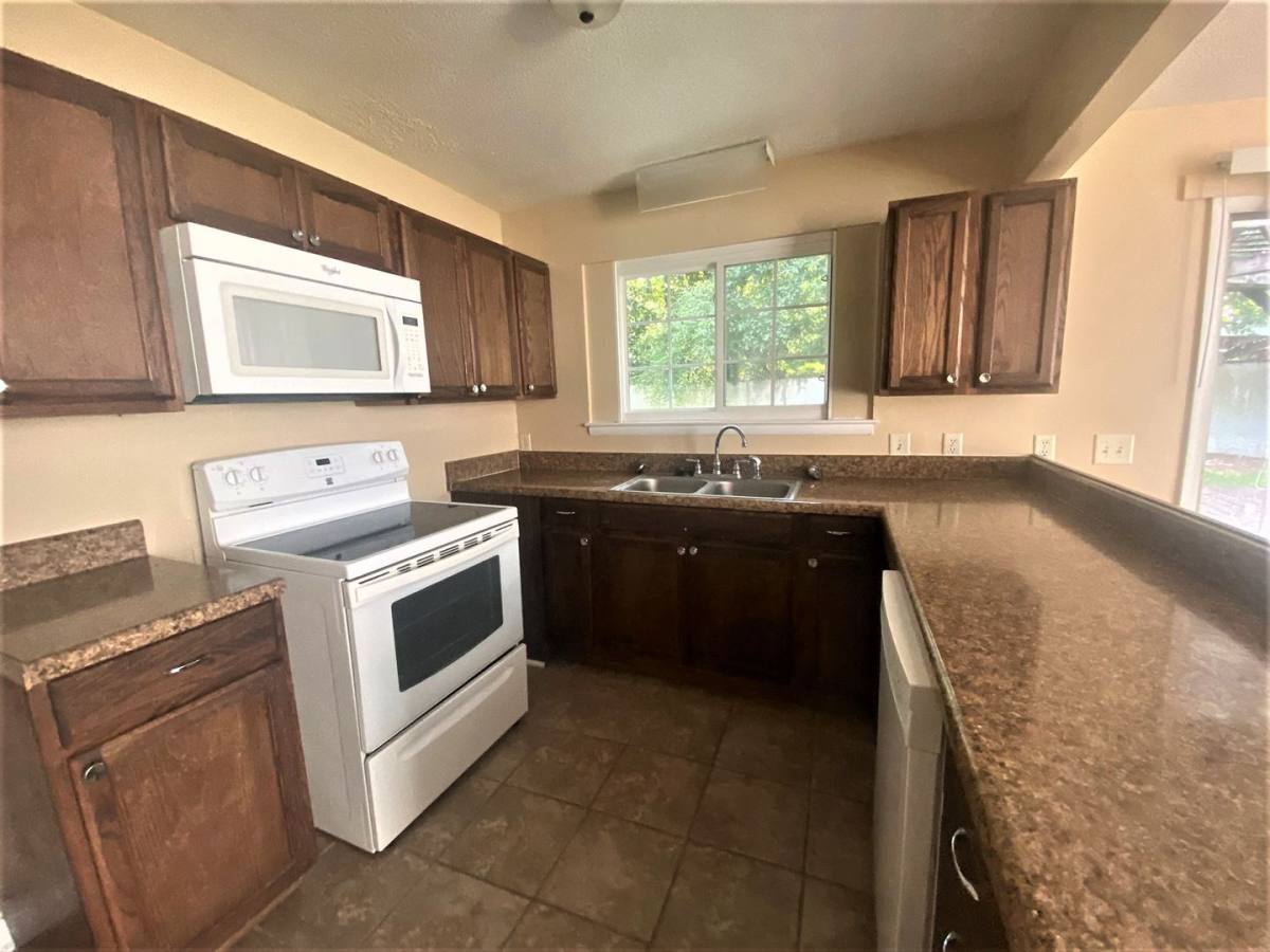 Apartment for rent at 202 Wendwood Dr, Statesboro, GA 30458