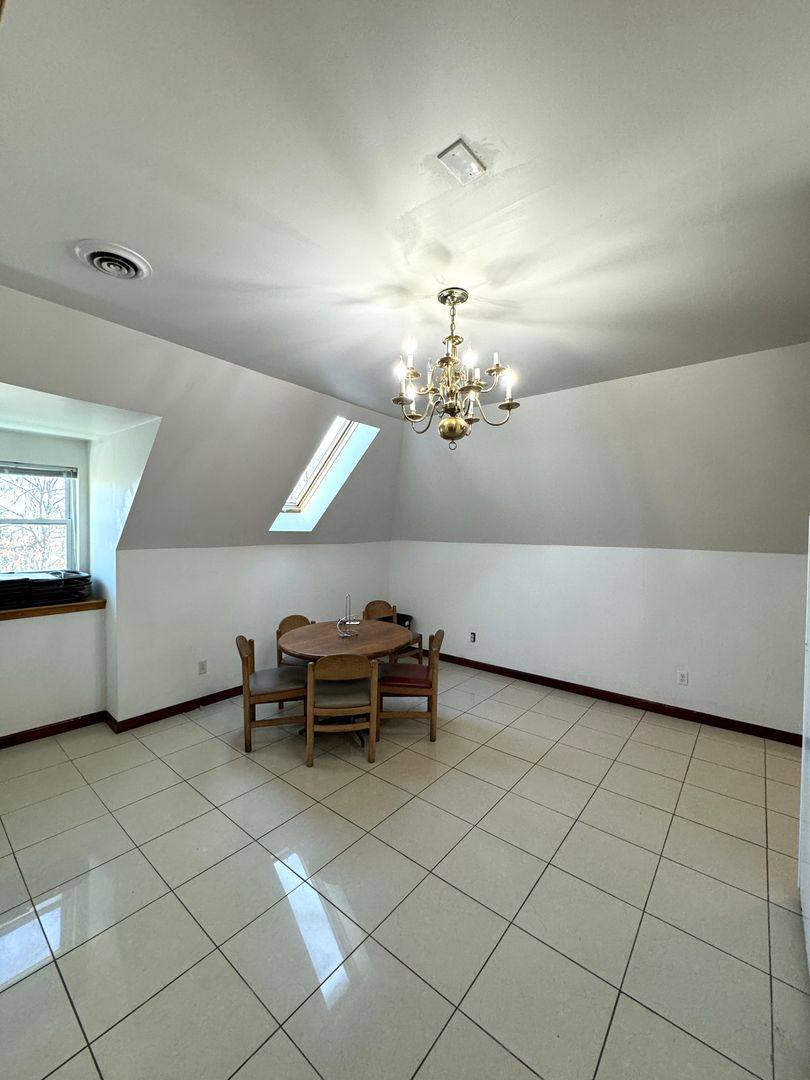 Apartment for rent at 125 Stratford, Pittsburgh, PA 15206