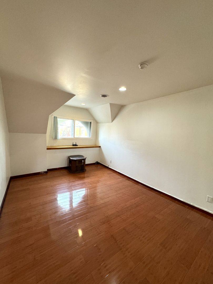 Apartment for rent at 125 Stratford, Pittsburgh, PA 15206