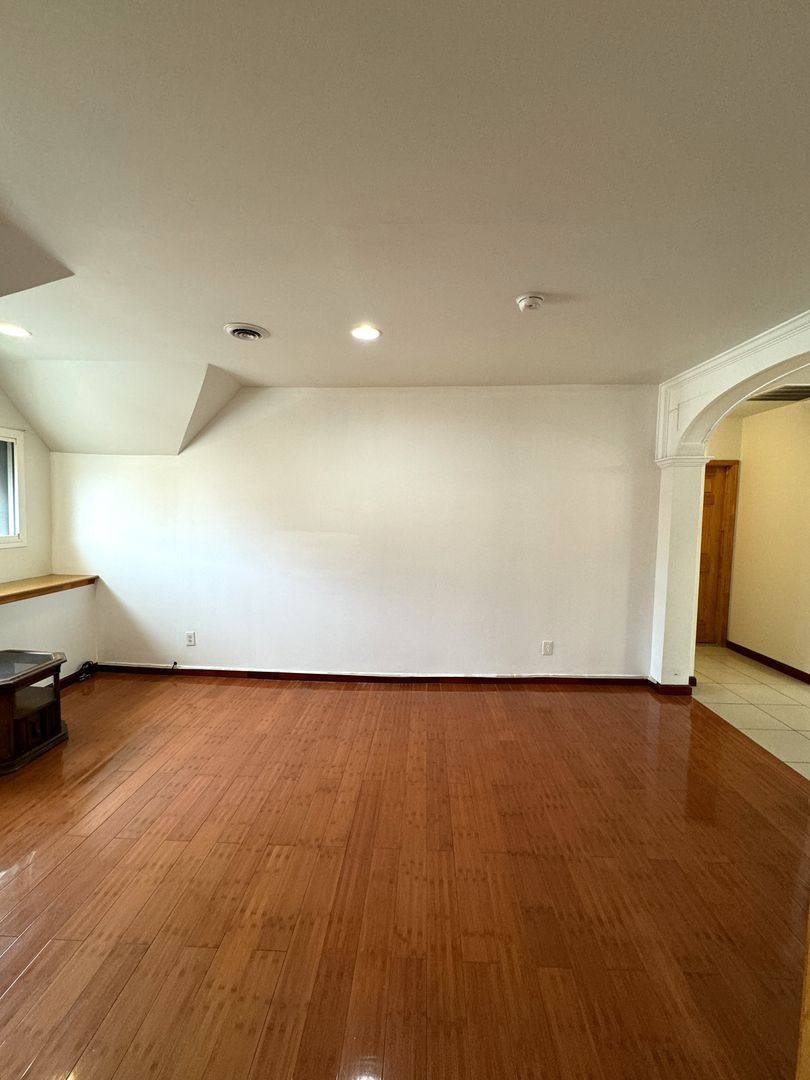 Apartment for rent at 125 Stratford, Pittsburgh, PA 15206