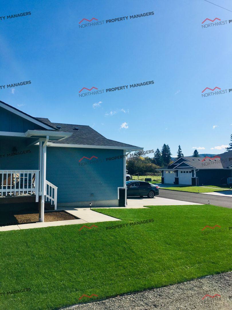 Apartment for rent at 52-54 Godfrey Rd, Mossyrock, WA 98564