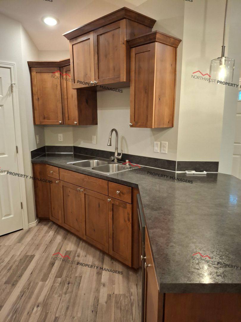 Apartment for rent at 52-54 Godfrey Rd, Mossyrock, WA 98564