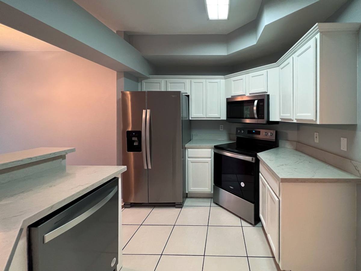 Townhouse for rent at 5048 NW 1st Place, Gainesville, FL 32607