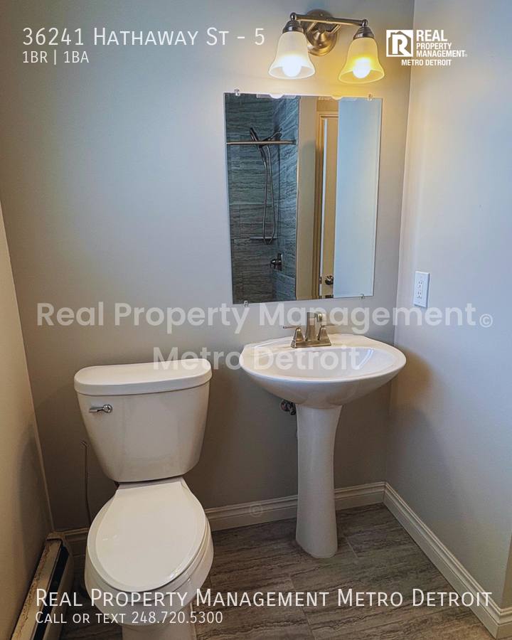 Apartment for rent at 36241 Hathaway St #5, New Baltimore, MI 48047