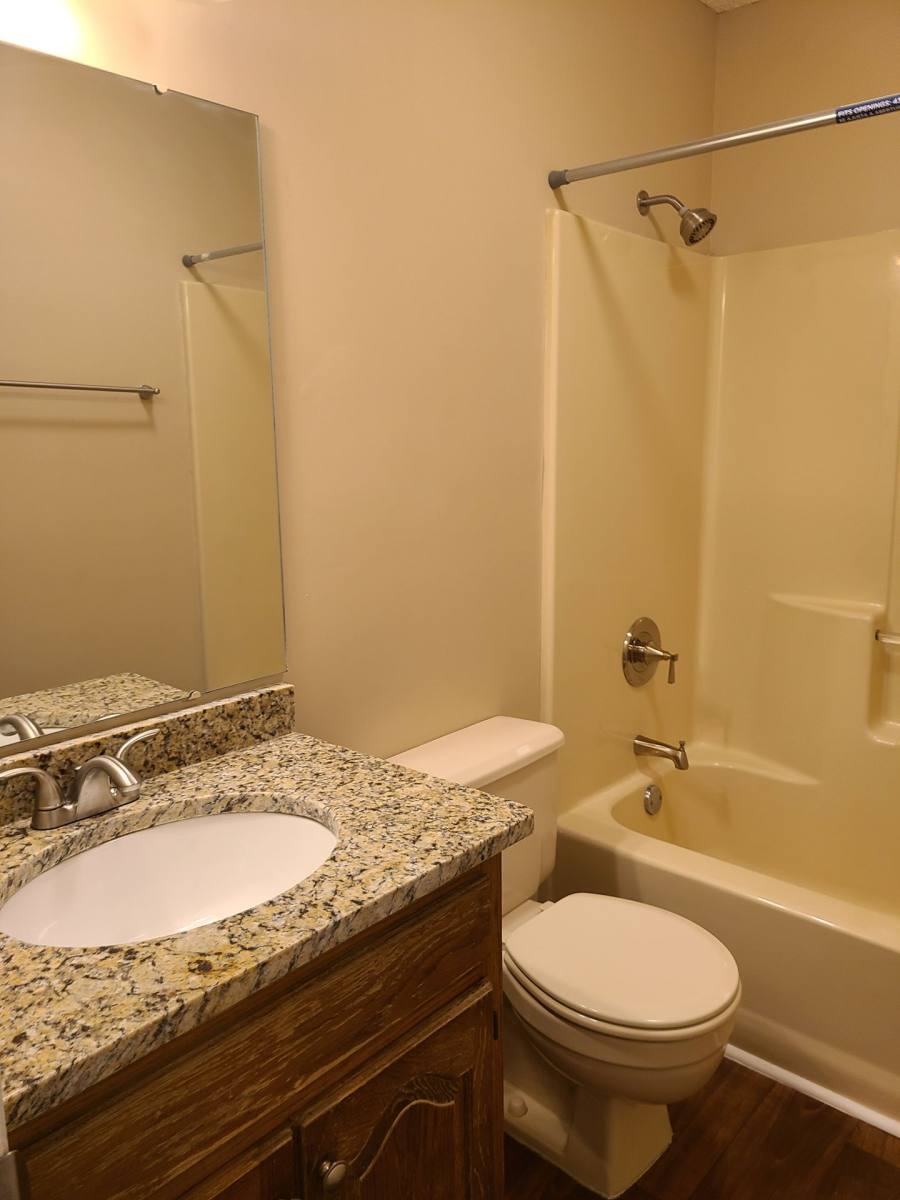 Townhouse for rent at 1218 Brookline Ave SW, Decatur, AL 35603