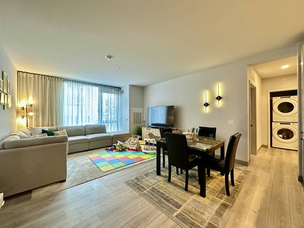 Apartment for rent at 2155 Elston #D405, Chicago, IL 60614