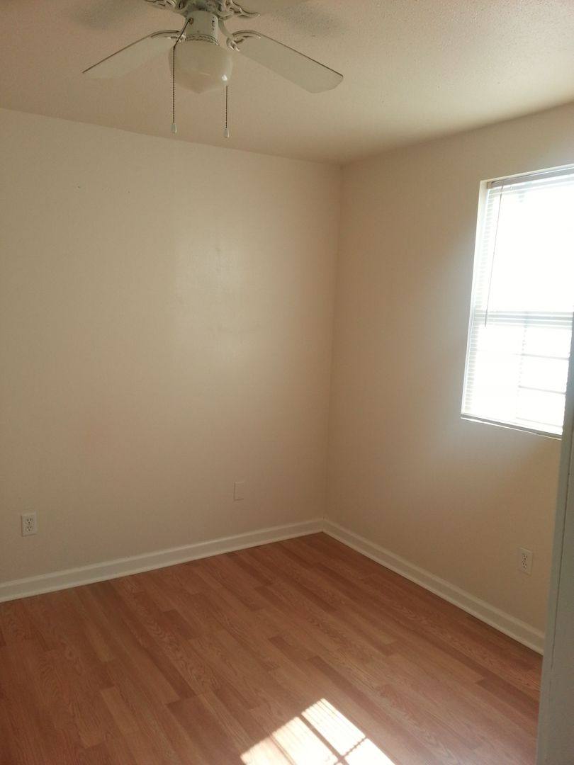 Apartment for rent at 1313 Flood St, New Orleans, LA 70117