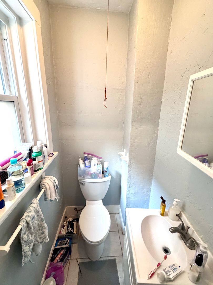Apartment for rent at 22 Blvd Terrace #1, Allston, MA 02134