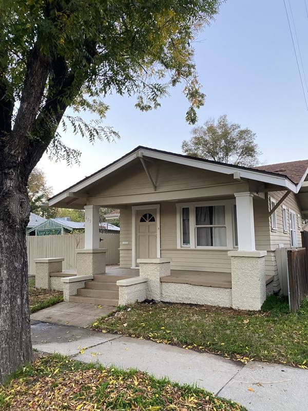 House for rent at 409 Cedar Ave, Modesto, CA 95354