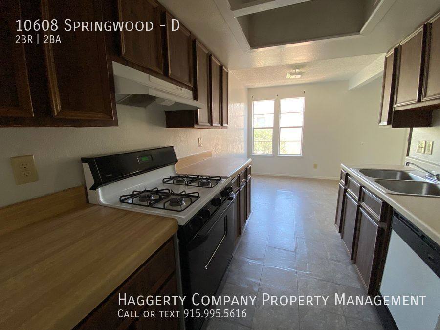 Townhouse for rent at 10608 Springwood #D, El Paso, TX 79935