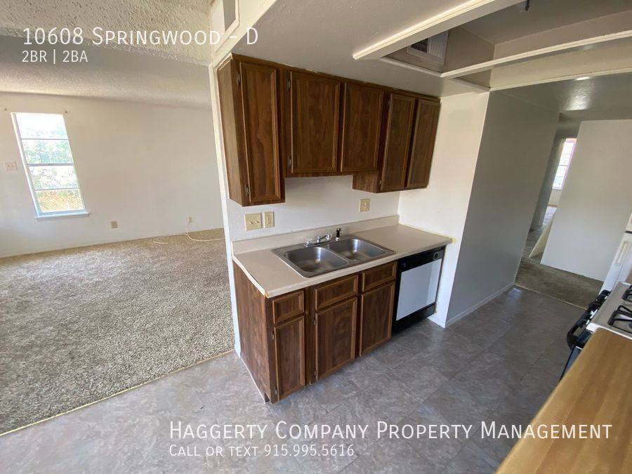 Townhouse for rent at 10608 Springwood #D, El Paso, TX 79935