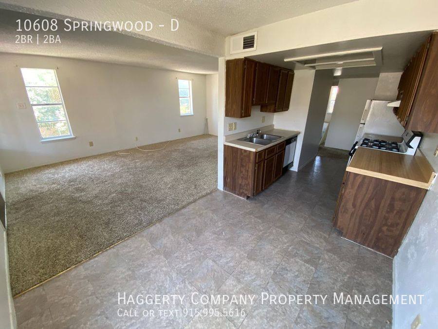 Townhouse for rent at 10608 Springwood #D, El Paso, TX 79935