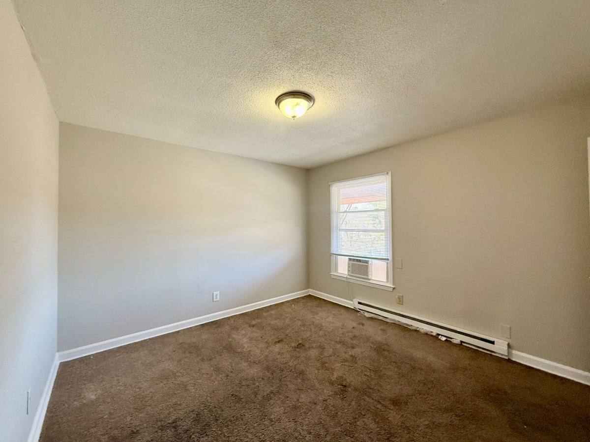 Townhouse for rent at 1132 Montcalm St #3, Charlotte, NC 28208