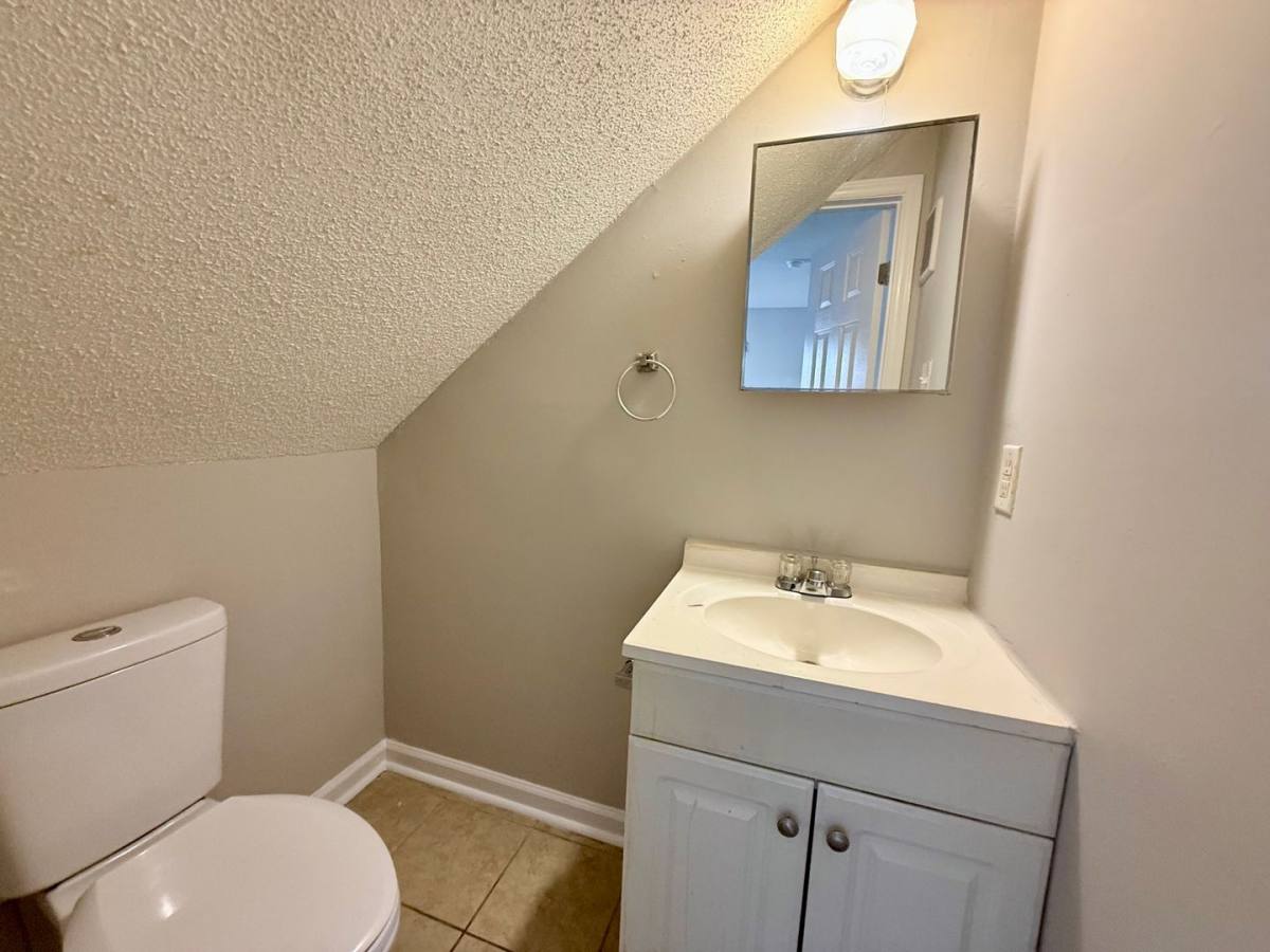 Townhouse for rent at 1132 Montcalm St #3, Charlotte, NC 28208