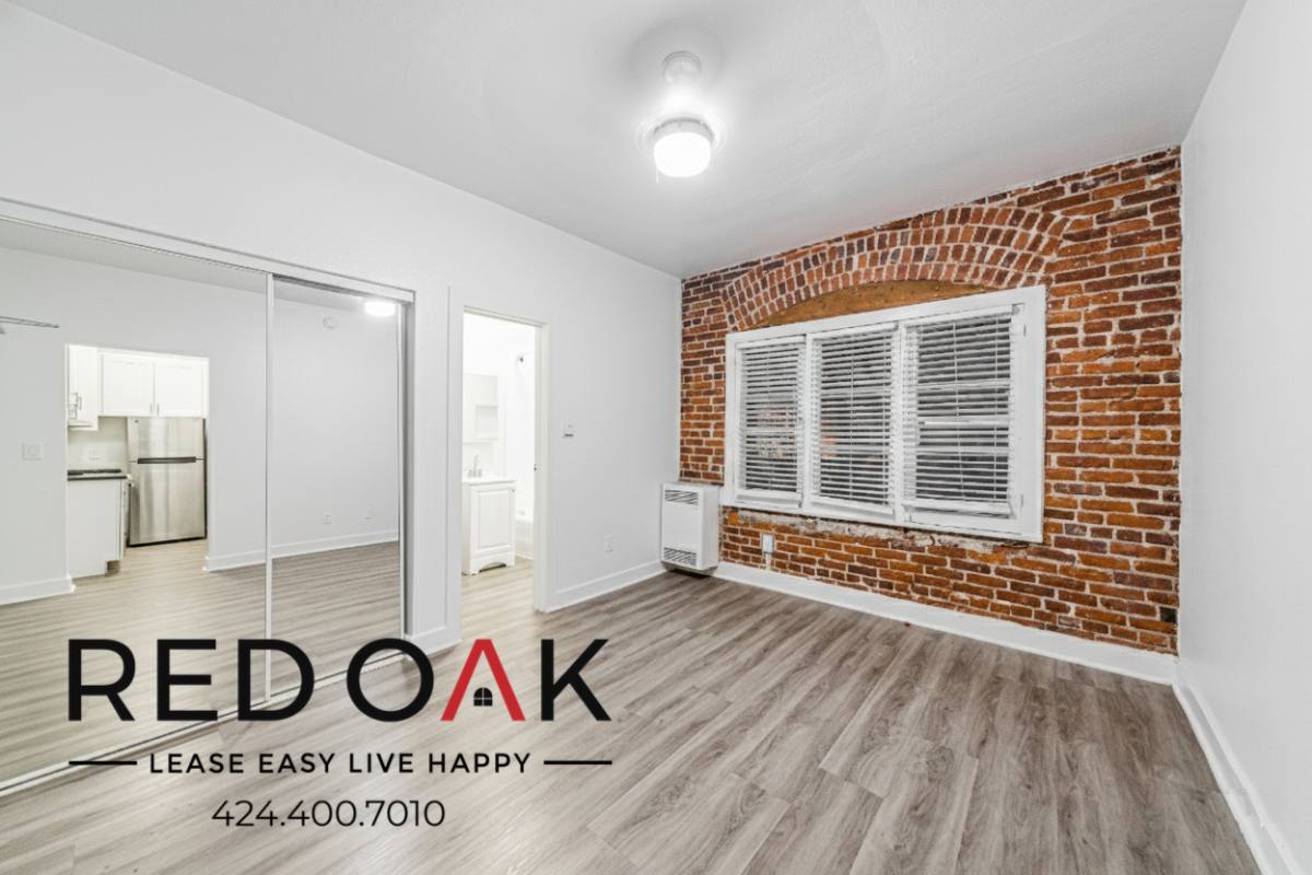 Apartment for rent at 1616 N Normandie Ave #102, Los Angeles, CA 90027