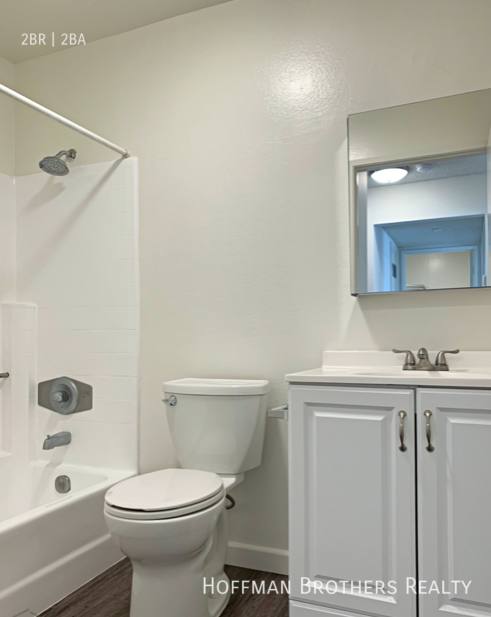 Apartment for rent at 1012 E Acacia Ave #206, Glendale, CA 91205