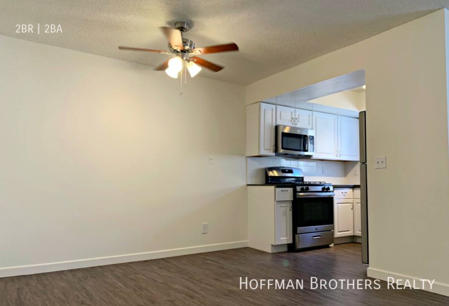 Apartment for rent at 1012 E Acacia Ave #206, Glendale, CA 91205