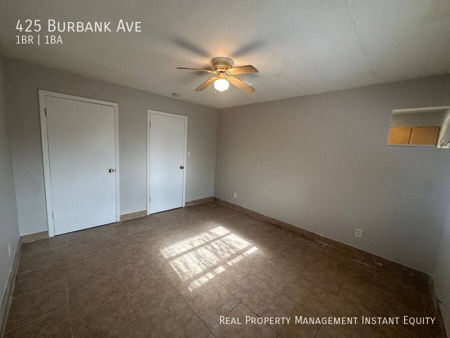 Apartment for rent at 425 Burbank Ave, Lakeland, FL 33801