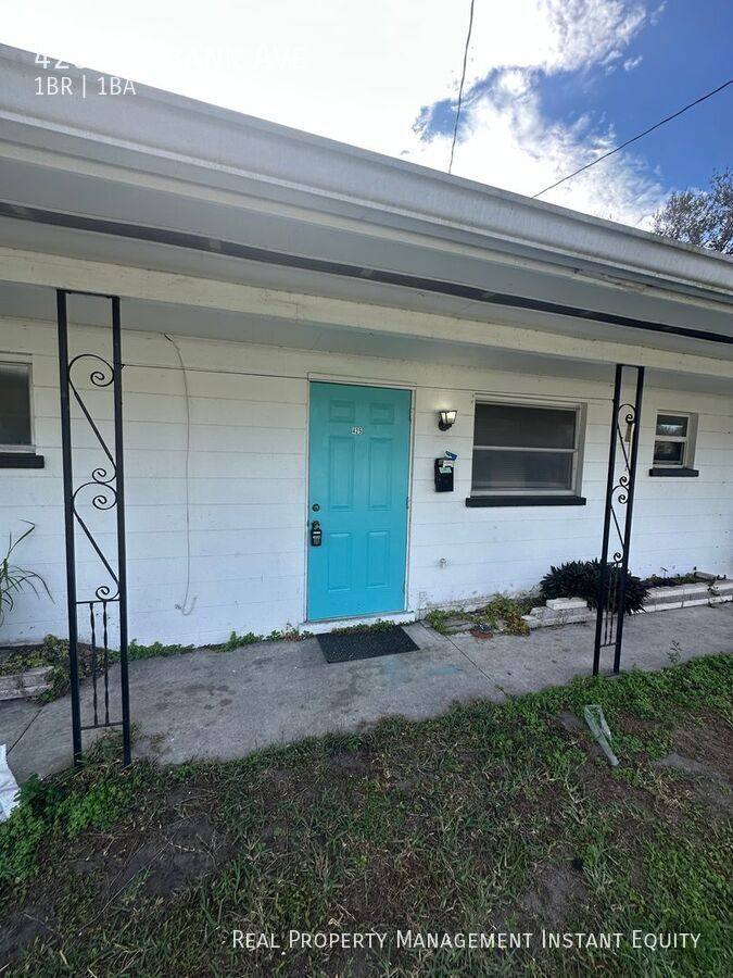 Apartment for rent at 425 Burbank Ave, Lakeland, FL 33801