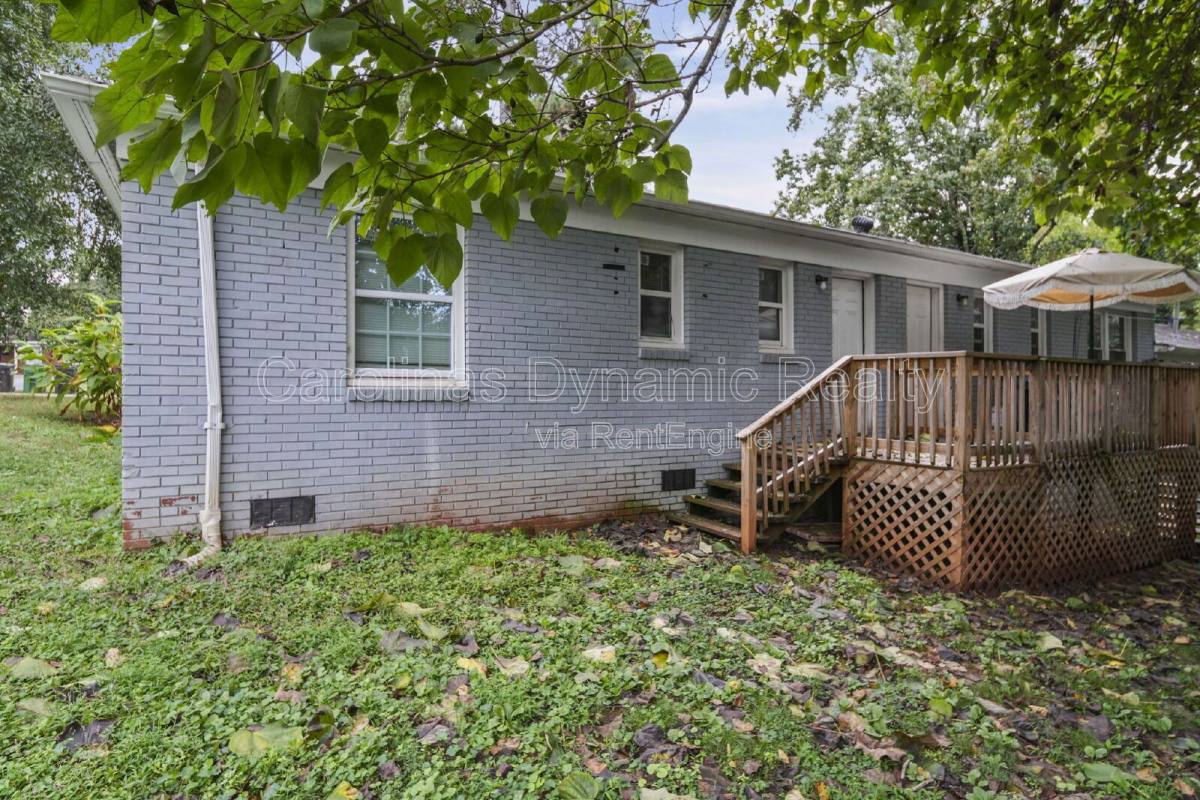Apartment for rent at 2621 Druid Hills Way #4, Charlotte, NC 28206