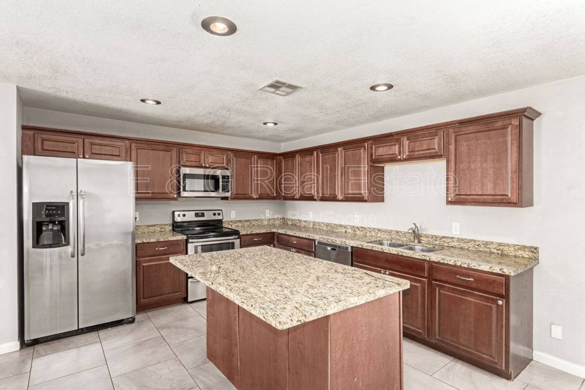 House for rent at 1708 N Daffodil St, Tempe, AZ 85288
