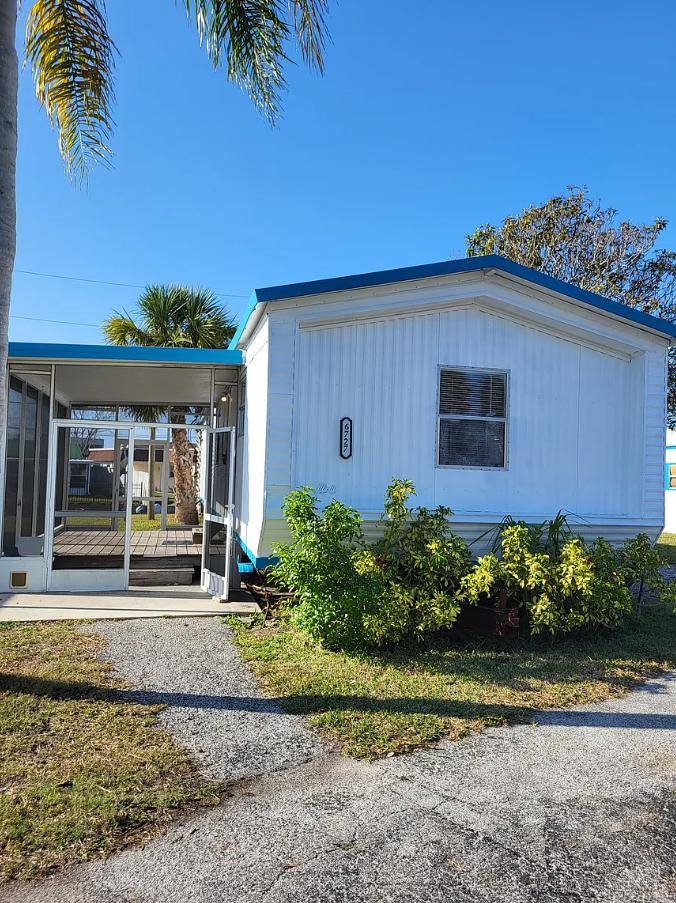 House for rent at 6727 Saltwater Blvd, Hudson, FL 34667