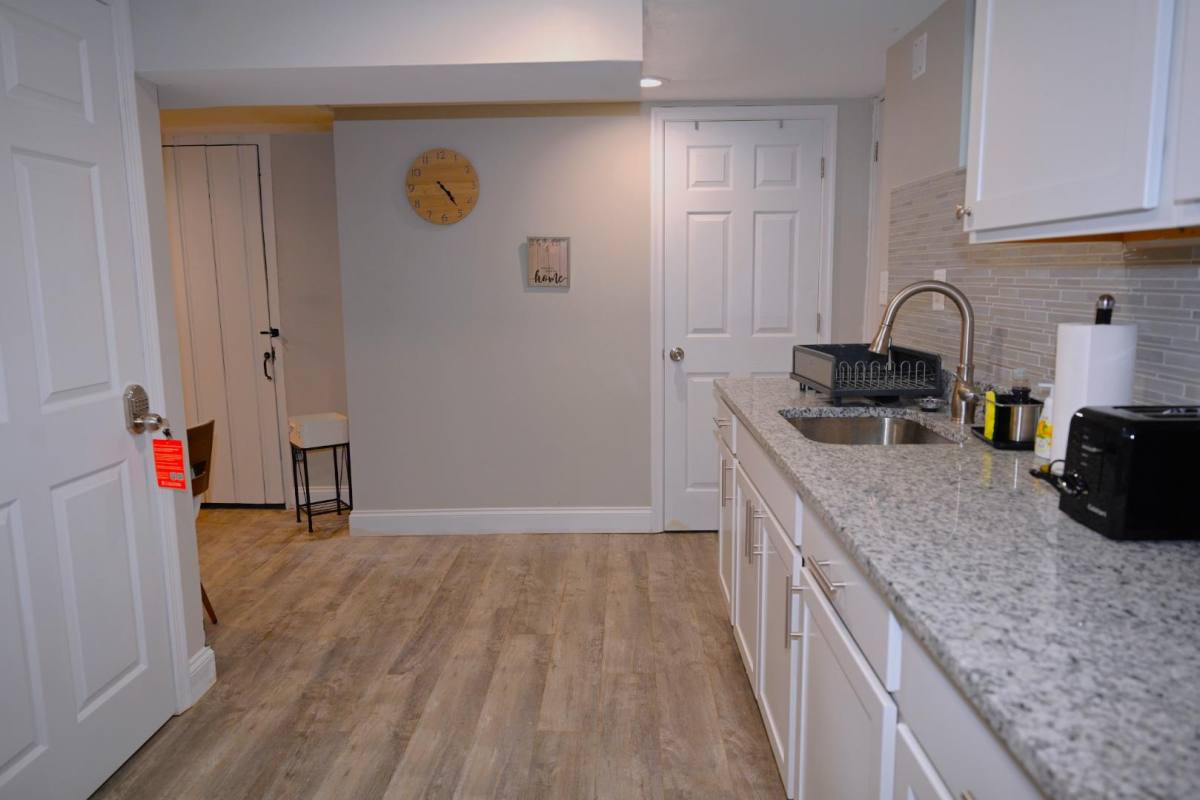 Apartment for rent at 1544 Oakridge Rd #OASIS 1, Baltimore, MD 21218