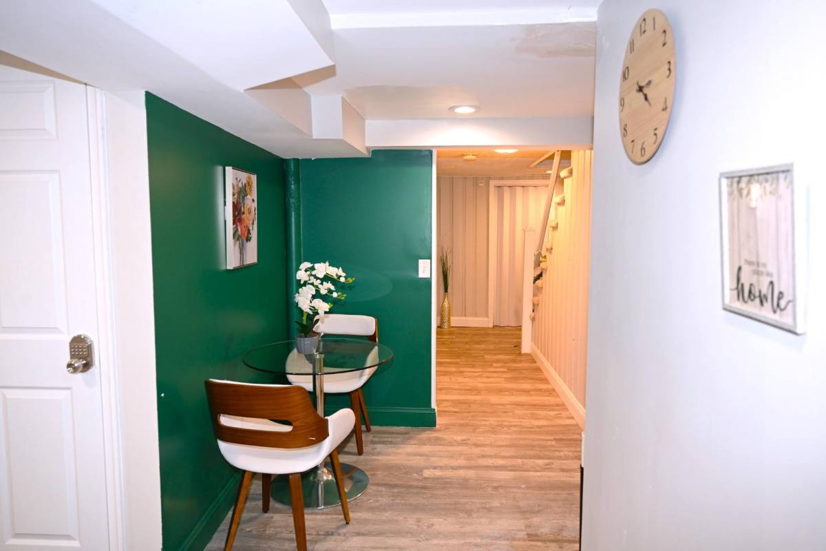 Apartment for rent at 1544 Oakridge Rd #OASIS 1, Baltimore, MD 21218