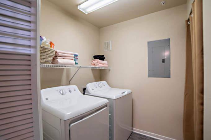 1301 Crossing Place, Austin, TX 78741 - Apartment For Rent - Image 4