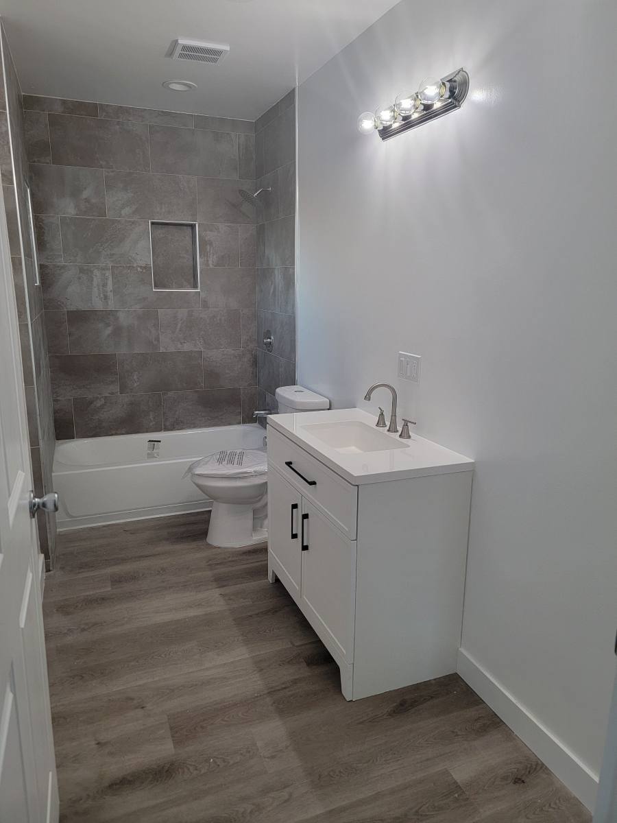 Apartment for rent at 613 W 83rd St #615 1 2, Los Angeles, CA 90044