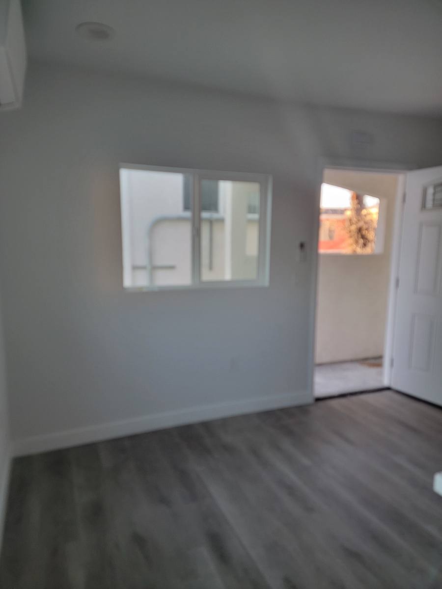 Apartment for rent at 613 W 83rd St #615 1 2, Los Angeles, CA 90044