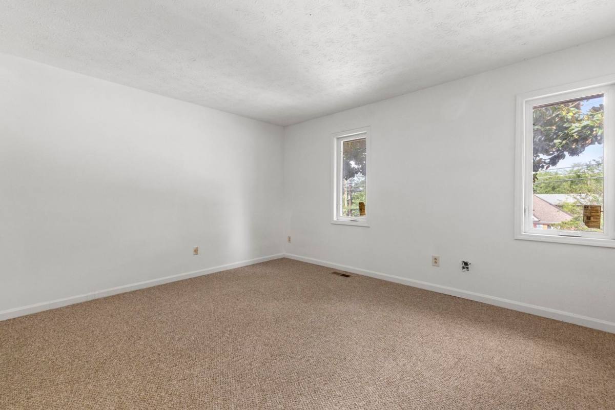 Townhouse for rent at 210 N Ross St, Auburn, AL 36830